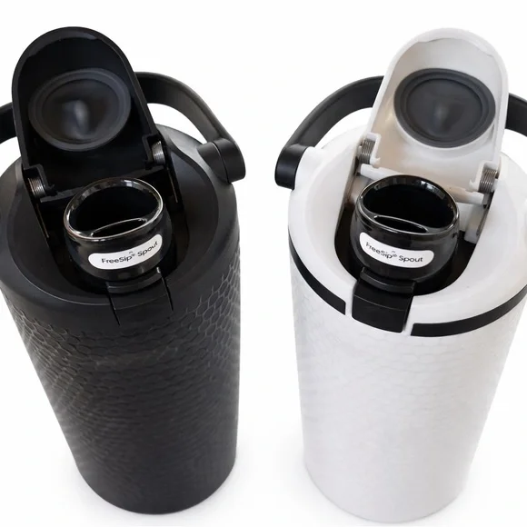Owala Fairways Golf Bottle Set 30oz (2 Pack) Black White SOLD OUT Limited New - Picture 3 of 4